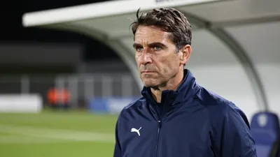 Southend United sit top of the National League after a perfect start under new boss Kieron Dyer, who is targeting...